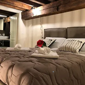 Signoria Apartment